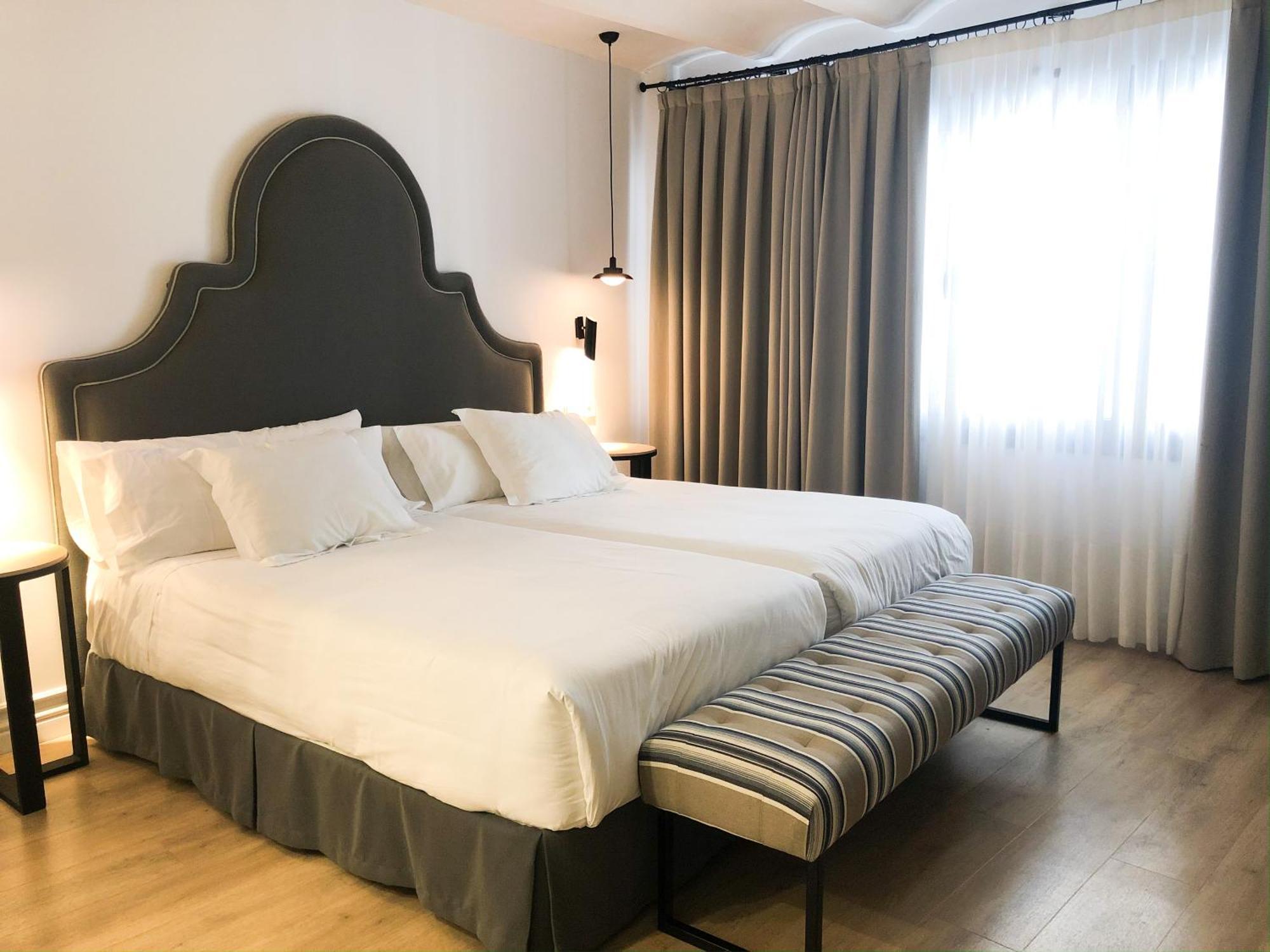 Apartamentos Hom Sevilla Sevilha Exterior foto
