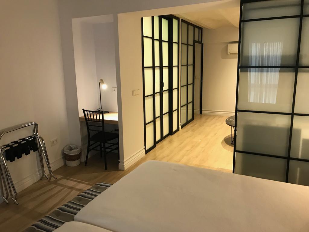 Apartamentos Hom Sevilla Sevilha Exterior foto